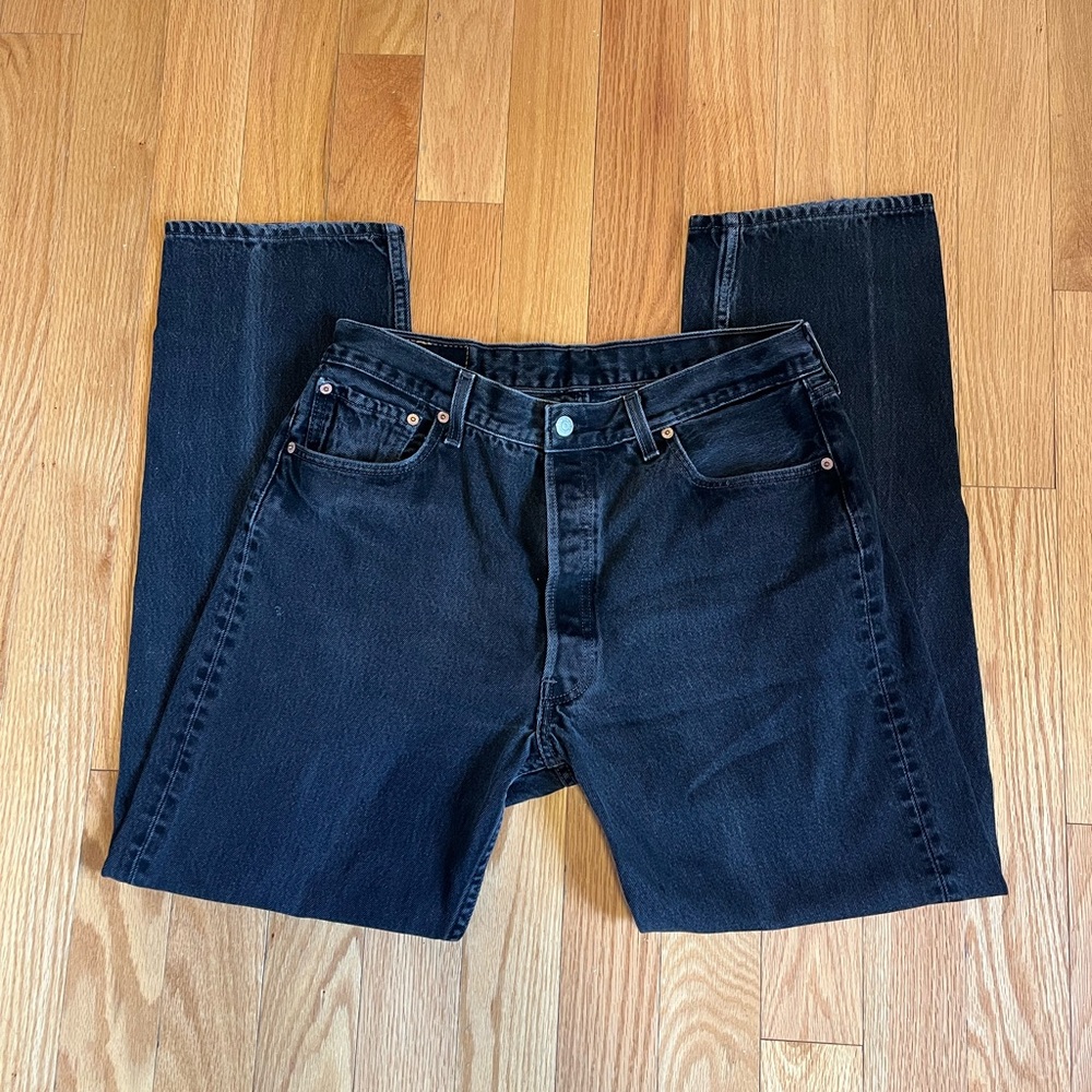 VINTAGE Levi’s 501 Black Denim Jeans Y2K - made March 2000 - 36x32